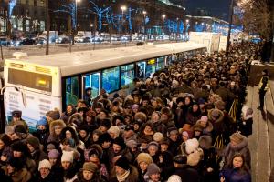 Очередь к Дарам волхвов в Петербурге