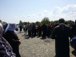 Верующих канонической УПЦ не пустили на кладбище